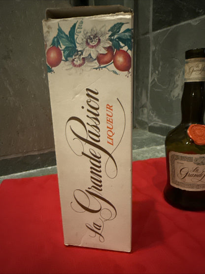 RARE Vintage EMPTY La Grande Passion Liqueur Bottle W/Box
