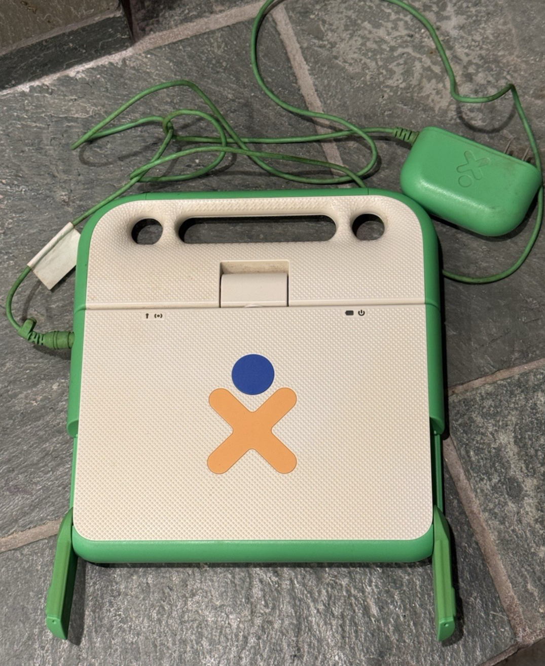 OLPC XO-1 One Laptop Per Child  - GREEN/WHITE - For Parts/Repair  - AS IS