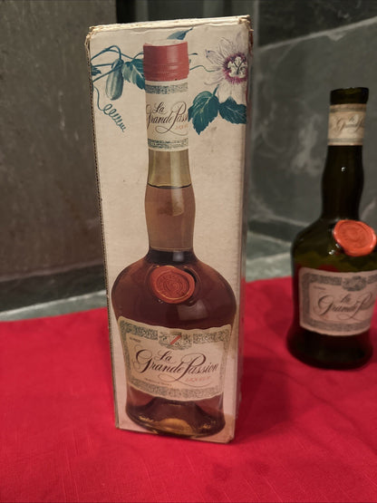 RARE Vintage EMPTY La Grande Passion Liqueur Bottle W/Box