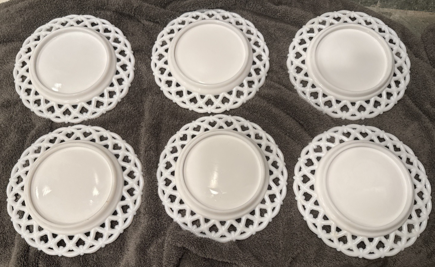 Set of 6 Vintage Westmoreland Milk Glass Plates 8.5" Forget-Me-Not Lace Edge