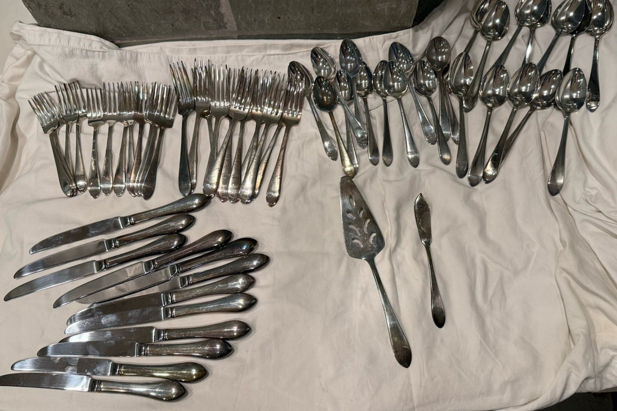 62 Pc Set of 12 1International Silver Flatware Stainless Steel & Serving  EP